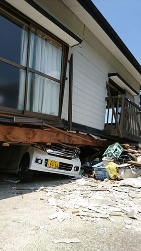熊本被災地家屋倒壊